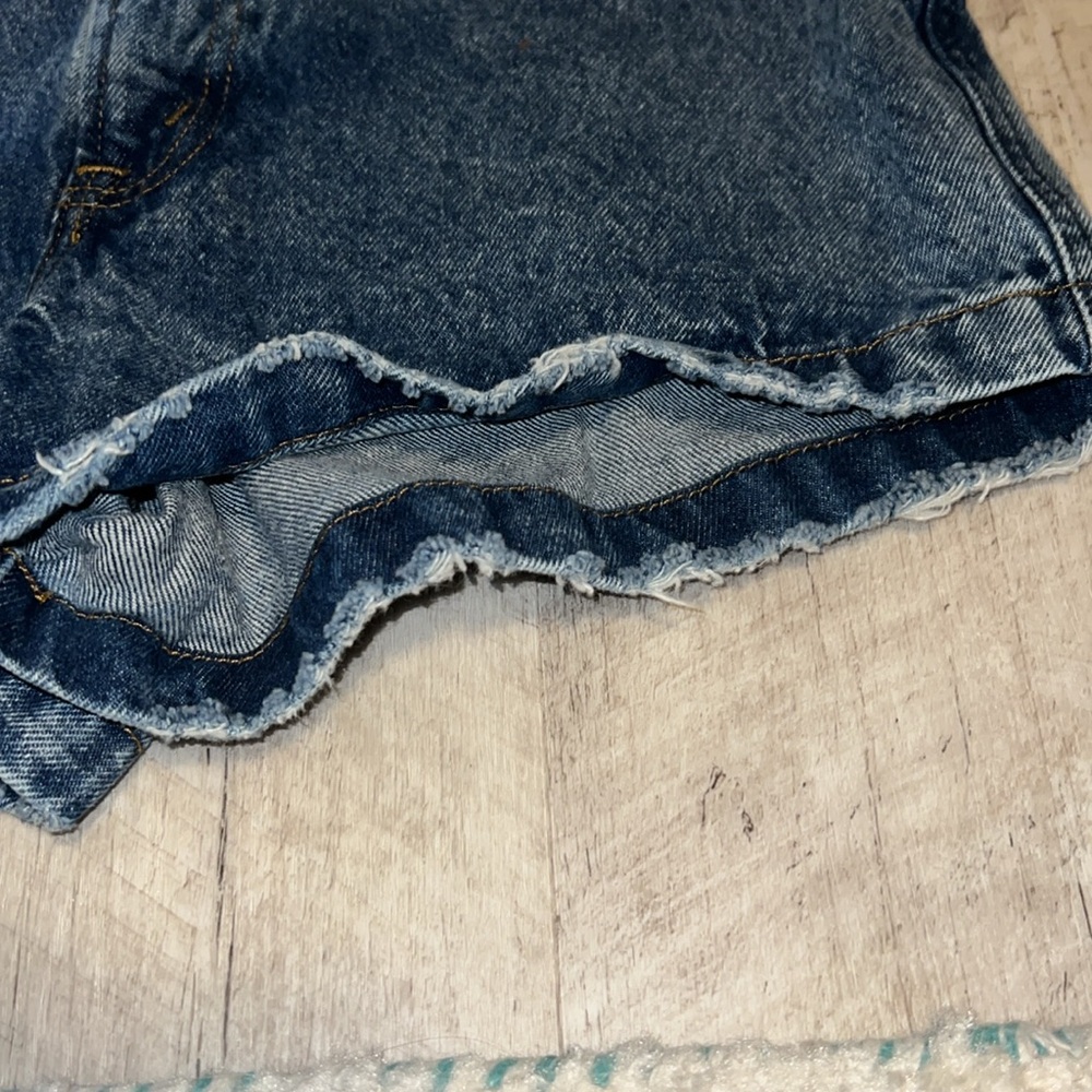 Abercrombie & Fitch Natural Waist 27\4 Distressed Blue Denim Shorts, flawless - Picture 4 of 5
